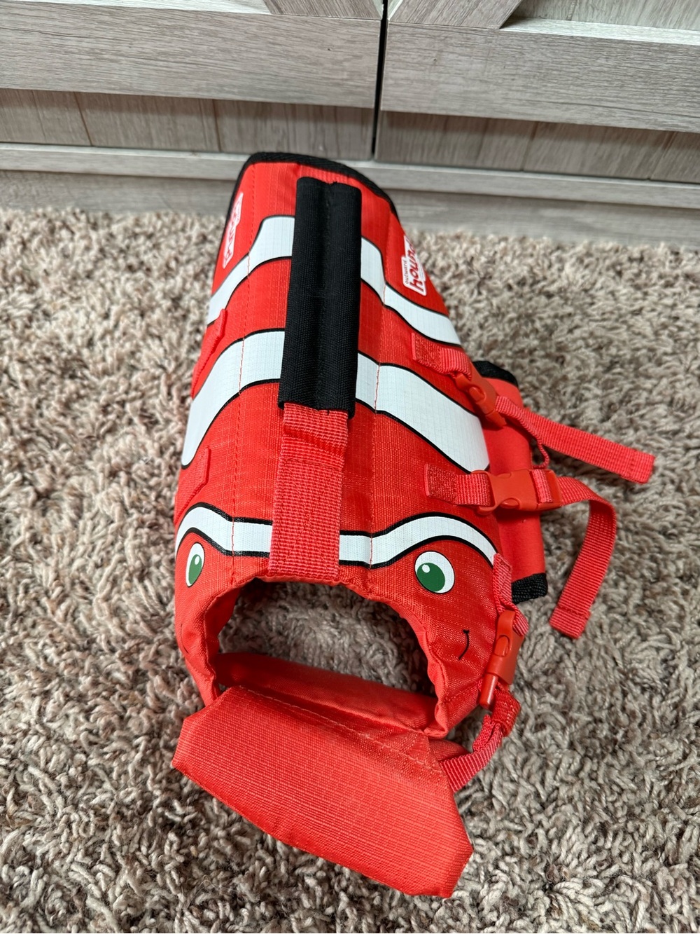 Nemo design  small dog Life Vest with orange/White Stripes (XS) outward hound